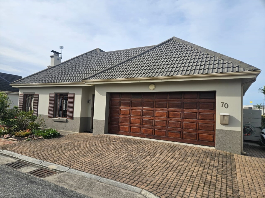 2 Bedroom Property for Sale in Blue Mountain Village Western Cape